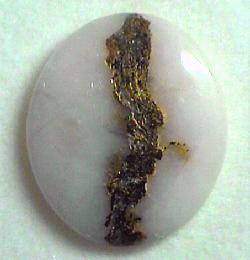 native gold vein in quartz
